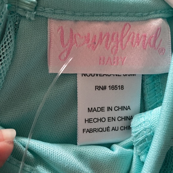 Youngland Baby | NWT Girls 2 piece Outfit - Picture 3 of 5